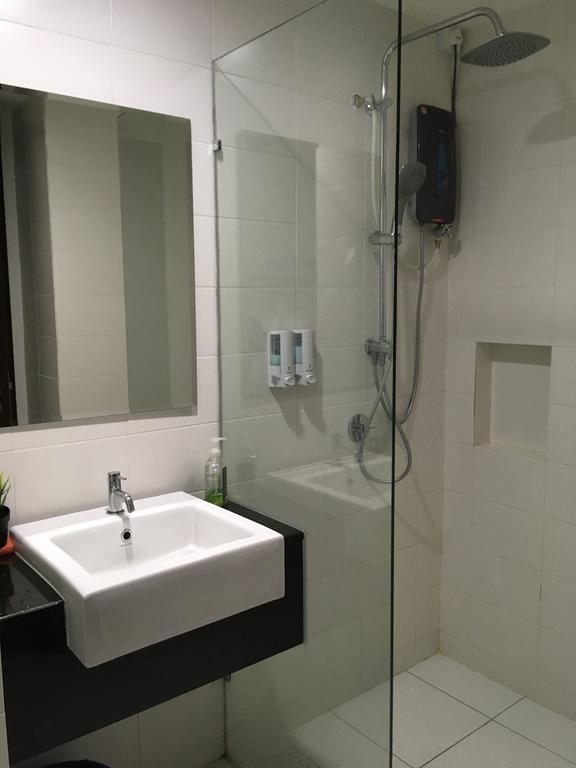 Warm Stay At Trefoil Setia Alam Ngoại thất bức ảnh