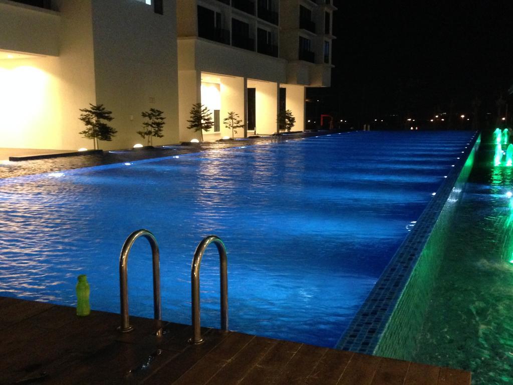 Warm Stay At Trefoil Setia Alam Ngoại thất bức ảnh