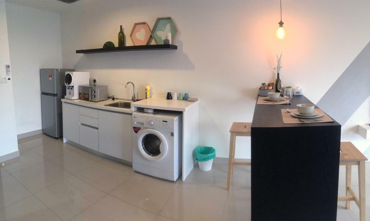 Warm Stay At Trefoil Setia Alam Ngoại thất bức ảnh
