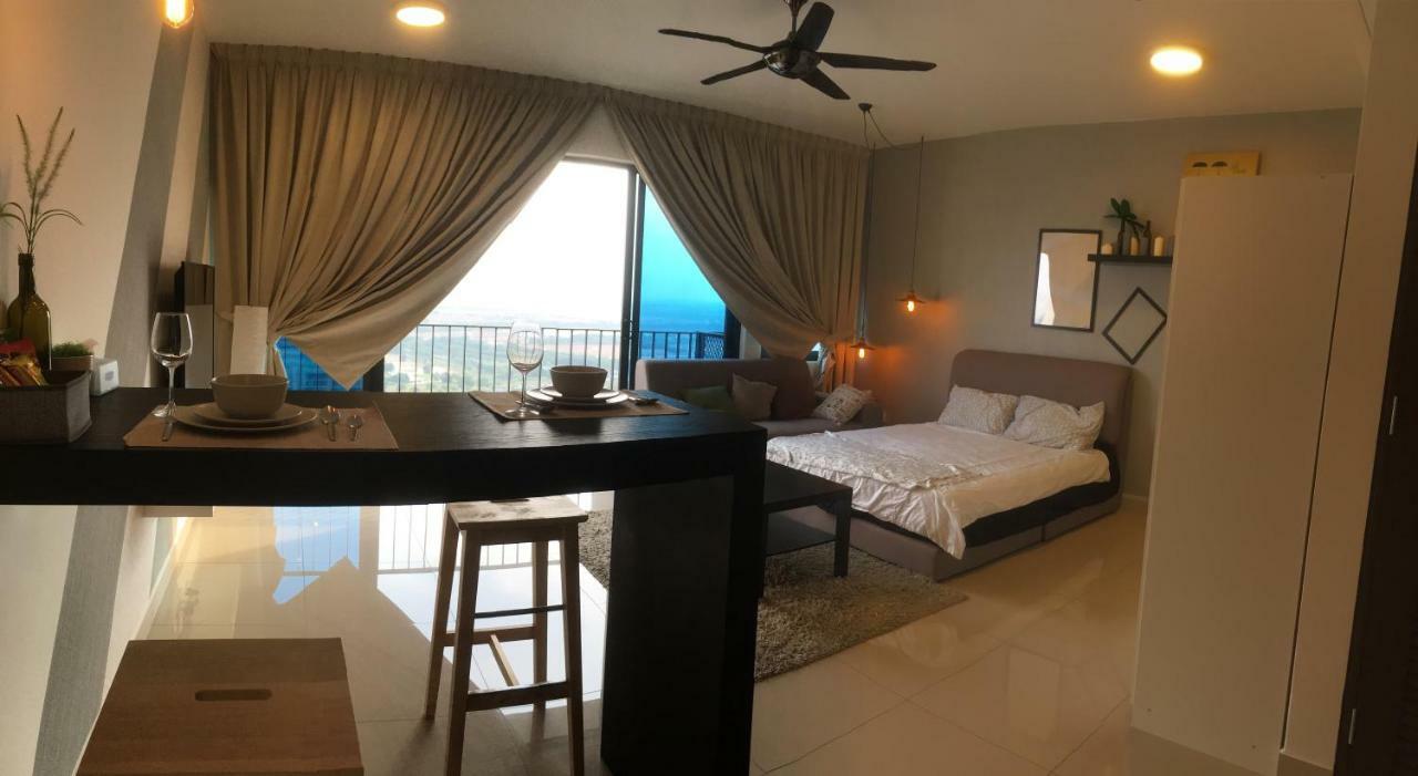 Warm Stay At Trefoil Setia Alam Ngoại thất bức ảnh