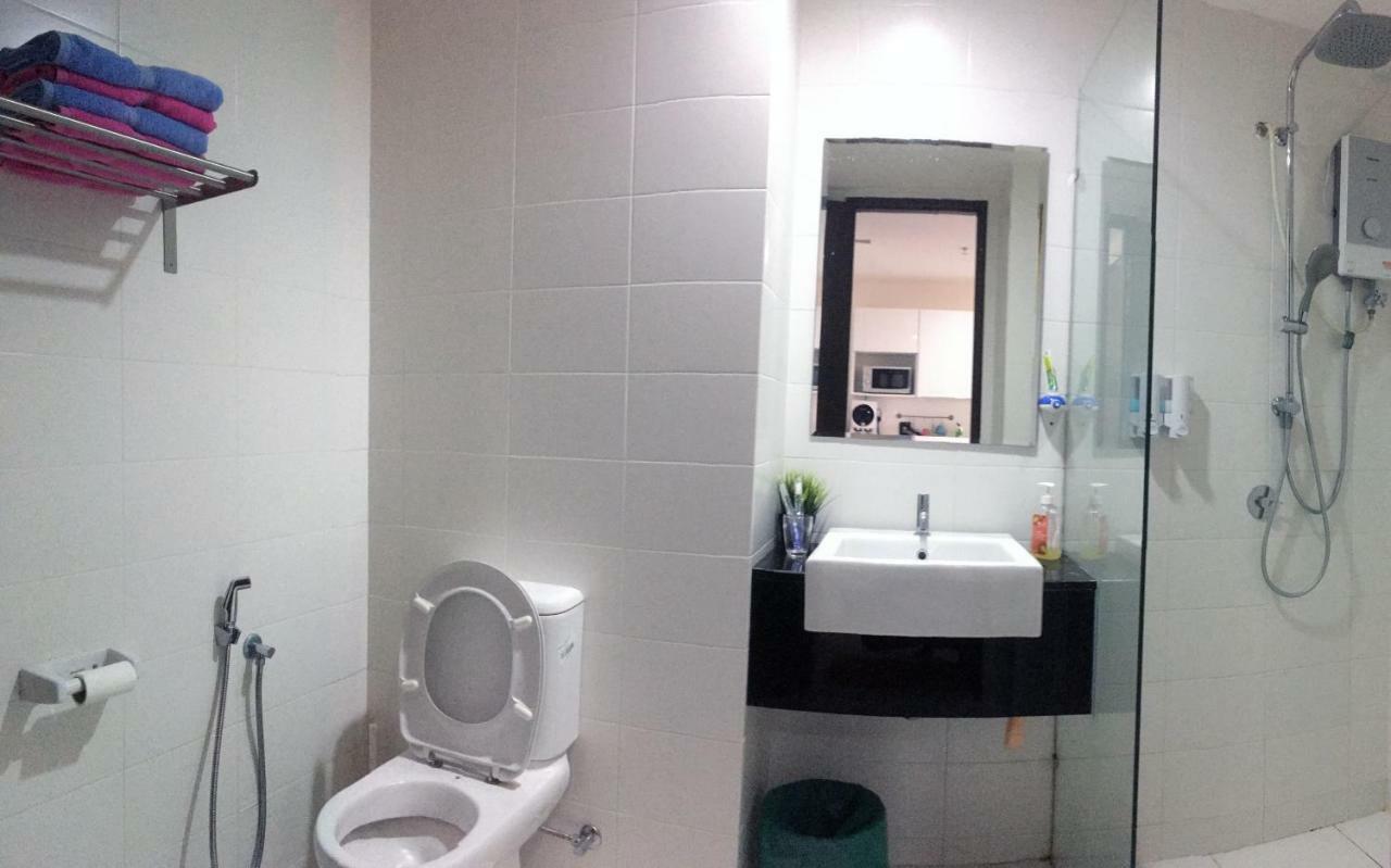Warm Stay At Trefoil Setia Alam Ngoại thất bức ảnh